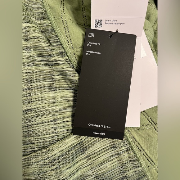 NEW NIKE - Yoga Therma-FIT Luxe​ Top - Picture 15 of 16